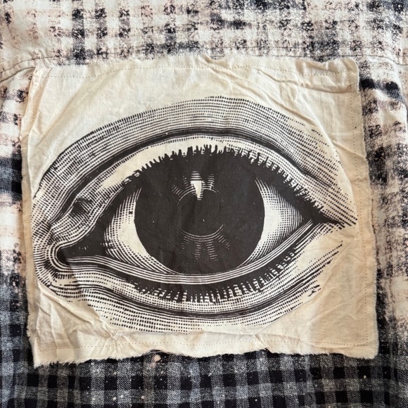 Upcycled/Reworked Flannel Shirt| Vintage Eye Patchwork| Cottage Core| XL - Picture 3 of 6